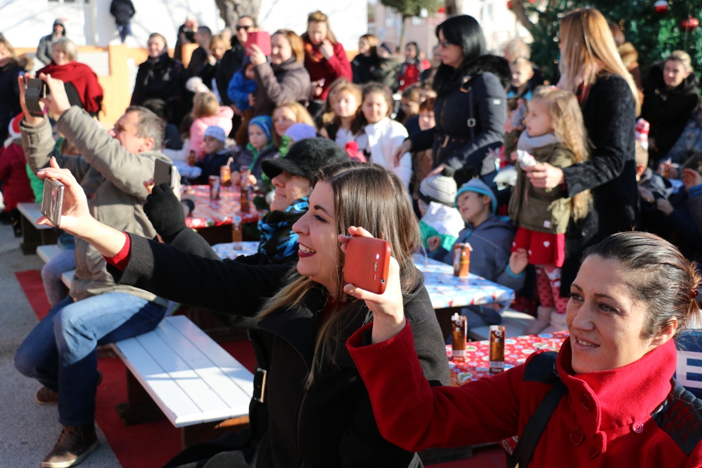 Djed Mraz stigao na Vir! Djed Mraz stigao na Vir!