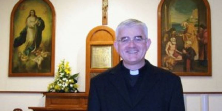 Biskup Uzinić, foto: zupa-otocac.hr Biskup Uzinić, foto: zupa-otocac.hr