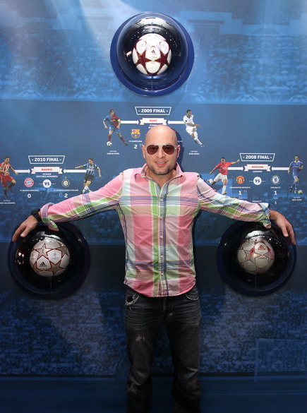 Tarik Filipović, Mila Horvat i Renata Sopek na predstavljanju trofeja Lige prvaka Tarik Filipović, Mila Horvat i Renata Sopek na predstavljanju trofeja Lige prvaka