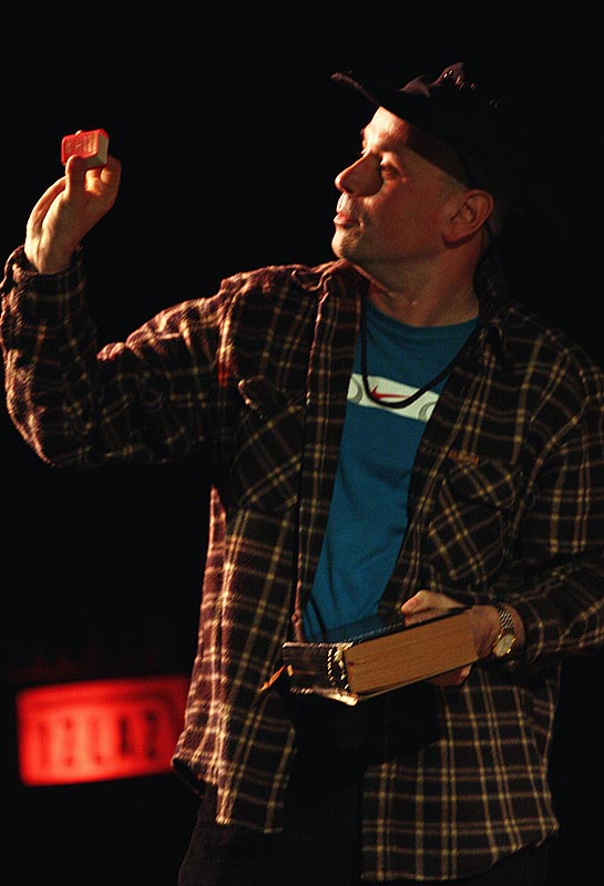 Predstava “bez imena” (foto: Filip Plazonić)