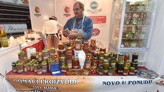 Image 380627 (auto) Image 380627 (auto)