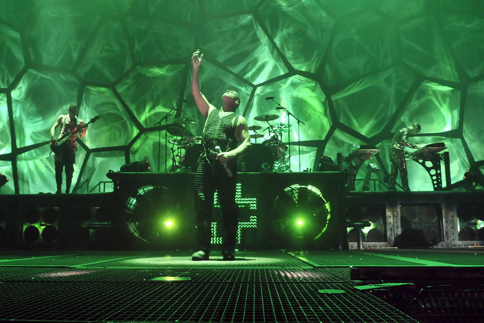 Zagreb, 081111.
Arena, koncert njemacke metal rock grupe Rammstein iz Berlina.
Foto: Bruno Konjevic / CROPIX Zagreb, 081111.
Arena, koncert njemacke metal rock grupe Rammstein iz Berlina.
Foto: Bruno Konjevic / CROPIX