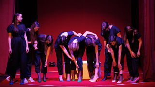 Igrajmo se: Zabranjeno mlađima od 15 strana A