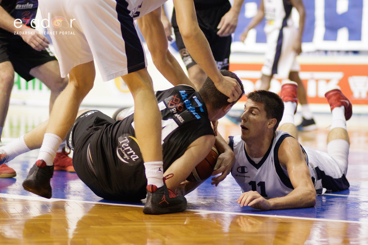Humanitarna utakmica u Jazinama: KK Zadar – KK Diadora Humanitarna utakmica u Jazinama: KK Zadar – KK Diadora