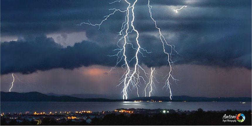 Munje nad Ugljanom Munje nad Ugljanom