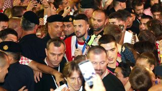 Zadrani na Forumu priredili spektakularan doček za svoje Vatrene Zadrani na Forumu priredili spektakularan doček za svoje Vatrene