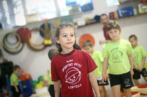 Loptica : “Volim te grade” (foto:Saša Čuka)