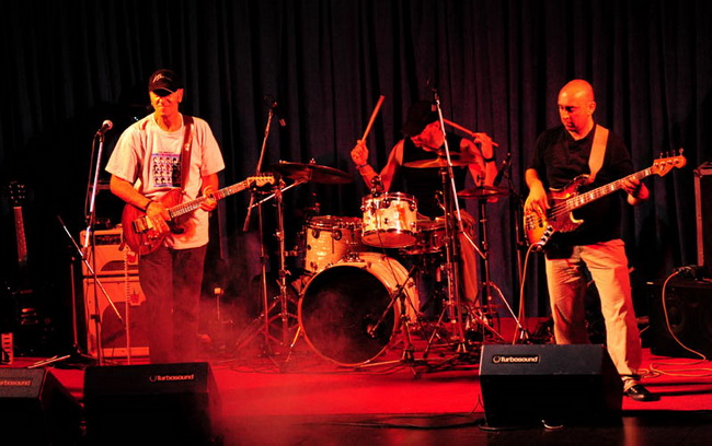 Vlatko Stefanovski trio u Arsenalu 18. srpnja, Foto: Nenad Marcev Vlatko Stefanovski trio u Arsenalu 18. srpnja, Foto: Nenad Marcev