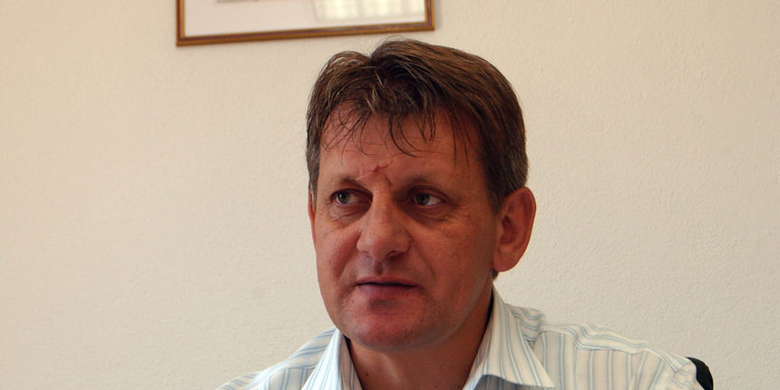 stankovci poslovna zona
zeljko baradic nacelnik opcine stankovci stankovci poslovna zona
zeljko baradic nacelnik opcine stankovci