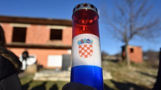 Ervenik: Obilježena 26. godišnjica stradanja obitelji Čengić