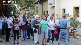 Bibinjci gradišćanskim Hrvatima darovali 1.82 metara visok kip sv. Roka Bibinjci gradišćanskim Hrvatima darovali 1.82 metara visok kip sv. Roka