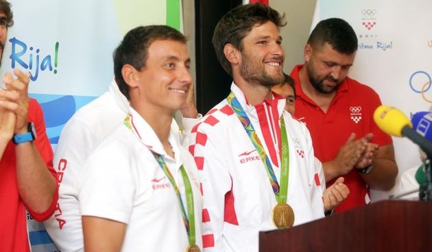 Hrvatski olimpijci svečano dočekani na Plesu. Sandra Perković, Šime Fantela, Igor Marenić, Tonči Stipanović. Photo: Luak Sanzl/PPIXSELL Hrvatski olimpijci svečano dočekani na Plesu. Sandra Perković, Šime Fantela, Igor Marenić, Tonči Stipanović. Photo: Luak Sanzl/PPIXSELL