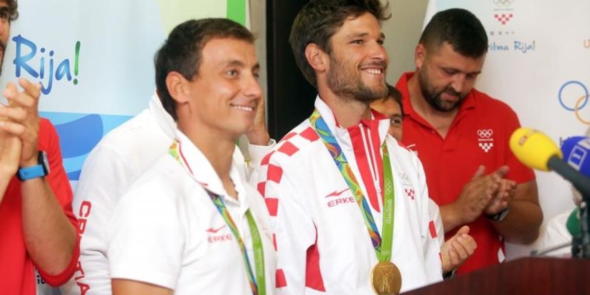 Hrvatski olimpijci svečano dočekani na Plesu. Sandra Perković, Šime Fantela, Igor Marenić, Tonči Stipanović. Photo: Luak Sanzl/PPIXSELL Hrvatski olimpijci svečano dočekani na Plesu. Sandra Perković, Šime Fantela, Igor Marenić, Tonči Stipanović. Photo: Luak Sanzl/PPIXSELL