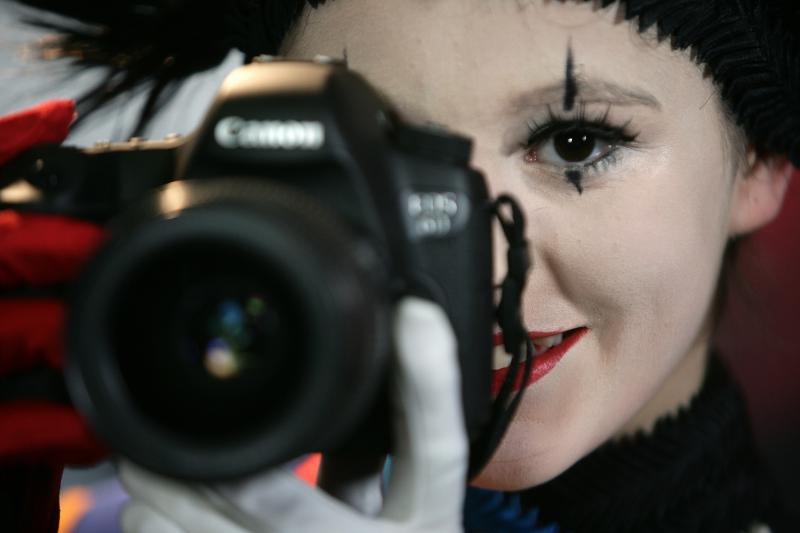 U Hypo centru održan je Canon Summer Party, a posjetitelji su imali priliku isprobati nove modele Canon foto aparata i dodatne opreme U Hypo centru održan je Canon Summer Party, a posjetitelji su imali priliku isprobati nove modele Canon foto aparata i dodatne opreme