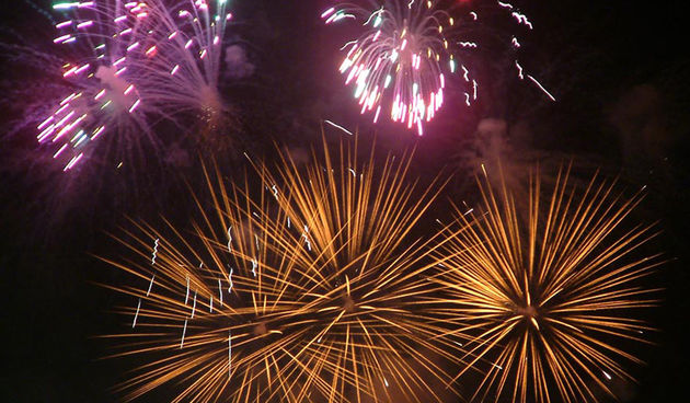 SUKOSAN, 13.08.2007. Trke tovarov, Noc svicarenja, klape Zapivajmo Kasijanu, vatromet