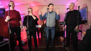 Zadar, 280213.
Poznati restoran Niko na zadarskoj Puntamici je veceras uz bogatu veceru i pjesmu brojnih izvodjaca sa svojim prijateljima i cestim gostima proslavio 50 godina od otvorenja. Na veceri su se pojavili brojni kumovi restorana kroz godine poput