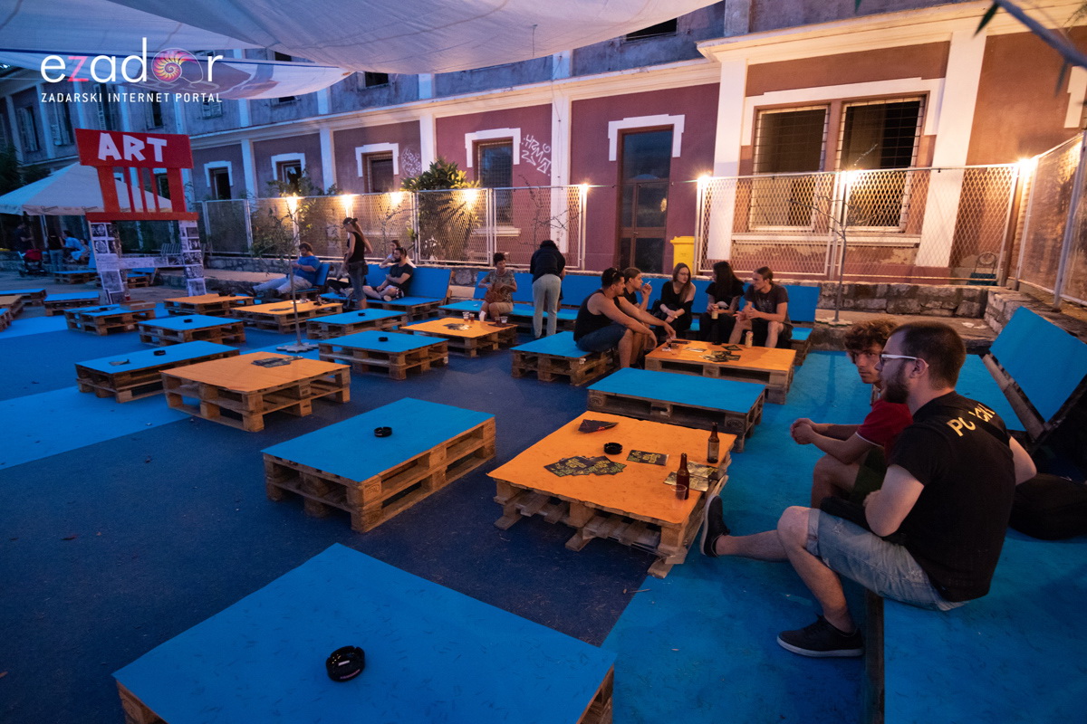 KvartArt 2018.: Art buvljak & koncert Nipplepeoplea