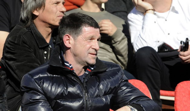 Sibenik, 270210. Stadion na Subicevcu. Nogometna utakmica T-com 1 HNL izmedju NK Sibenik – NK Zadar. Na fotografiji: Reno Sinovcic na tribnama. Foto: Niksa Stipanicev / CROPIX