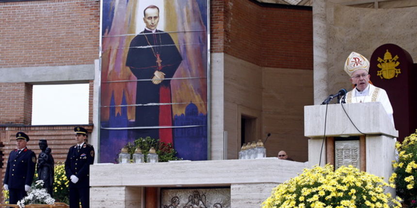 Marija Bistrica, 161010.
Danas je u Svetistu Majke Bozje Bistricke u Mariji Bistrici odrzano Hodocasce hrvatskih branitelja i clanova njihove obitelji. U podne je odrzan liturgijski ceremonijal obracanja i misno slavlje koje je predvodio biskup Juraj Jeze Marija Bistrica, 161010.
Danas je u Svetistu Majke Bozje Bistricke u Mariji Bistrici odrzano Hodocasce hrvatskih branitelja i clanova njihove obitelji. U podne je odrzan liturgijski ceremonijal obracanja i misno slavlje koje je predvodio biskup Juraj Jeze