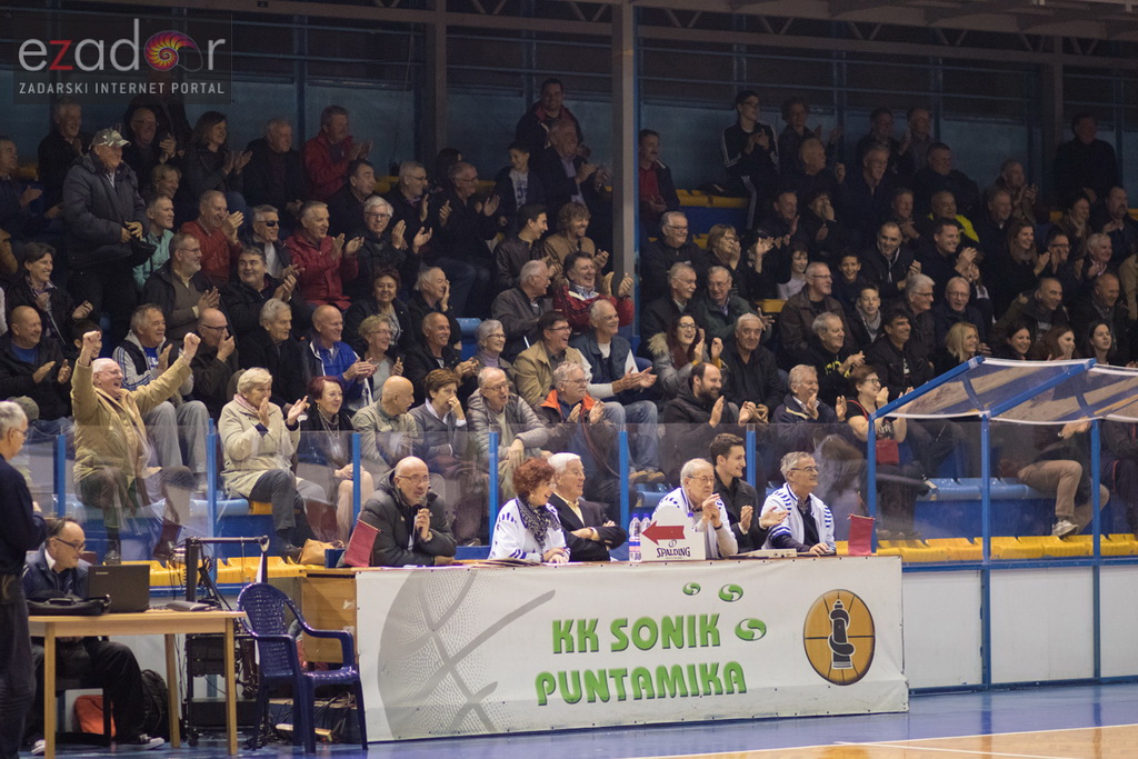 Fešta u povodu 80. rođendana Pina Giergie: Vetarani KK Zadar – Veterani KK Olimpija Fešta u povodu 80. rođendana Pina Giergie: Vetarani KK Zadar – Veterani KK Olimpija