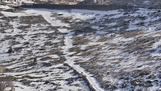 Tulove grede pod snježnim pokrivačem Tulove grede pod snježnim pokrivačem