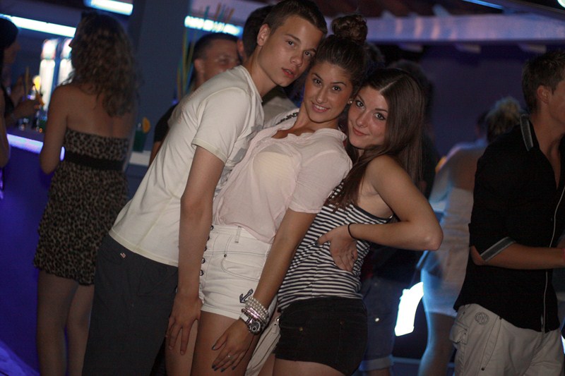 Vir: Otvorenje Coctail bara Noštromo, Foto: Lucija Juravić Vir: Otvorenje Coctail bara Noštromo, Foto: Lucija Juravić