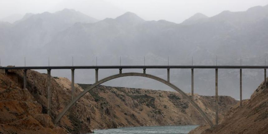 Maslenica – Maslenicki most po orkanskom vjetru (bura). Photo: Filip Brala/PIXSELL Maslenica – Maslenicki most po orkanskom vjetru (bura). Photo: Filip Brala/PIXSELL