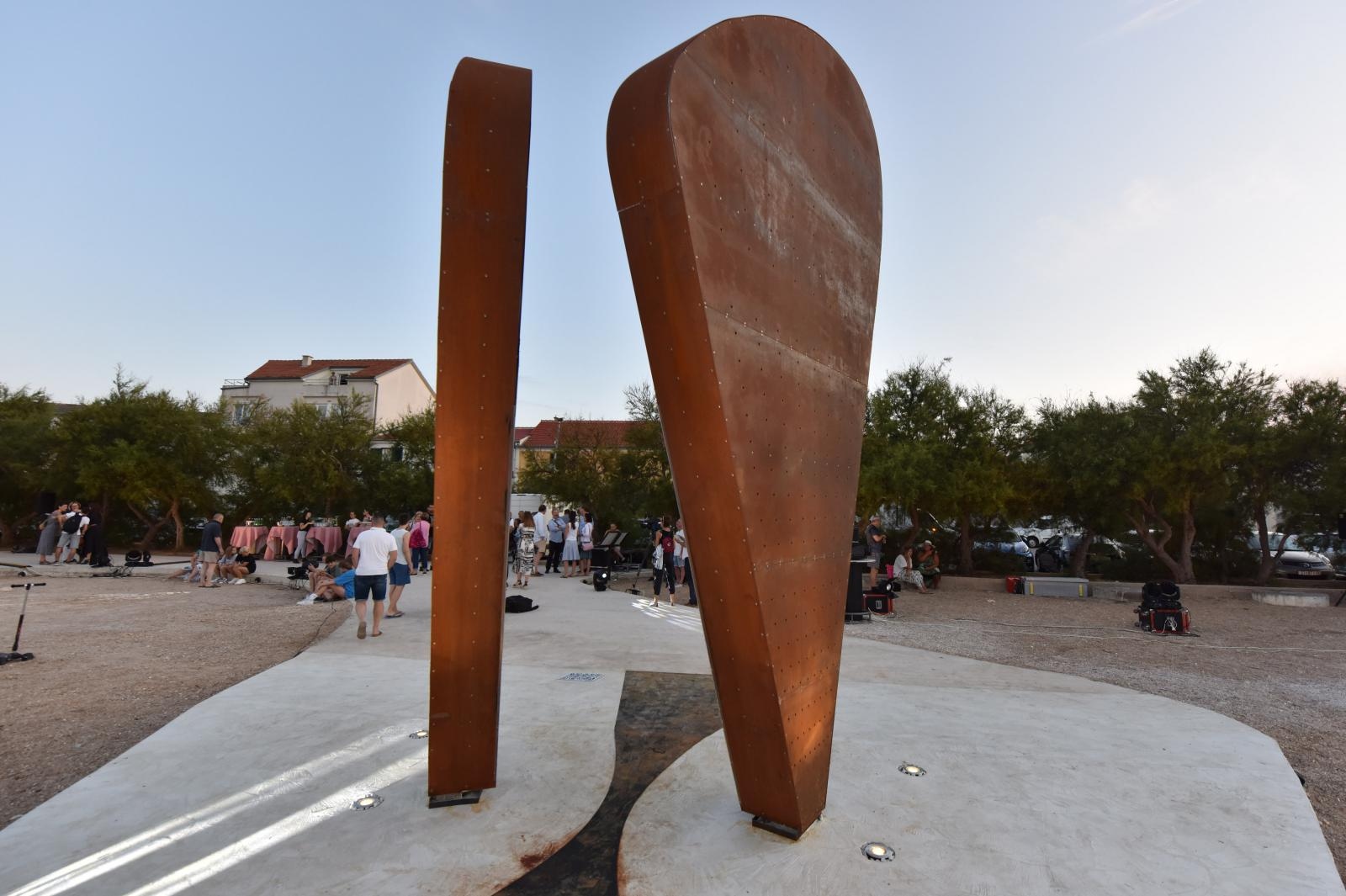 Otvaranje spomenika Lostura na Murteru Otvaranje spomenika Lostura na Murteru