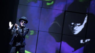 U KC Drazen Petrovic odrzan koncert legendarne grupe Pet Shop Boys. Na slici: Pet Shop Boys. Foto: Sime Sokota / CROPIX