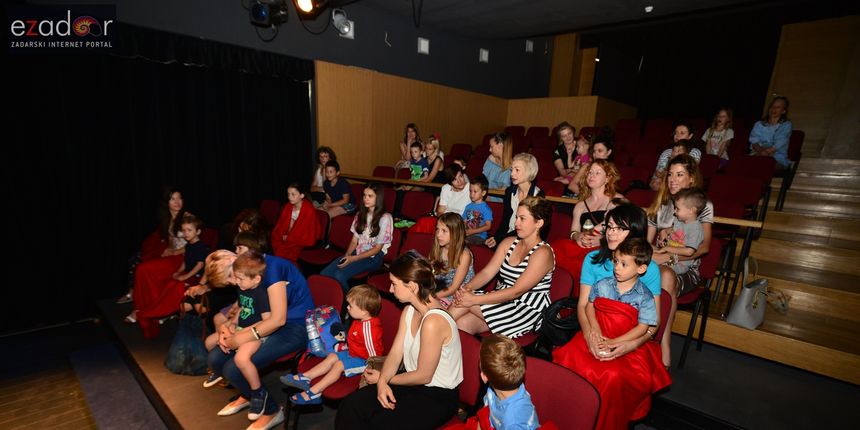 Kazalište lutaka Zadar: Čitanje priče “Ježeva kućica” i druženje glumaca s dječicom Kazalište lutaka Zadar: Čitanje priče “Ježeva kućica” i druženje glumaca s dječicom