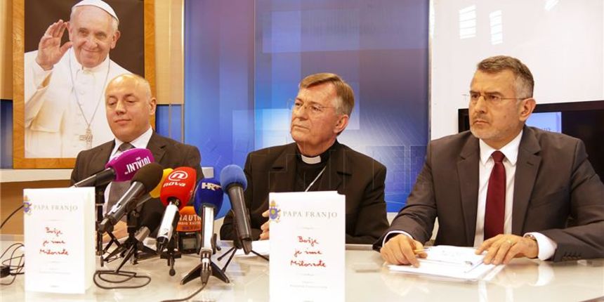 U Splitu predstavljena knjiga pape Franje “Božje je ime Milosrđe”, Foto: Hina
