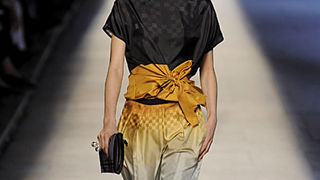 “Tie & dye” tehnika bojanja odjeće (Moda.hr)