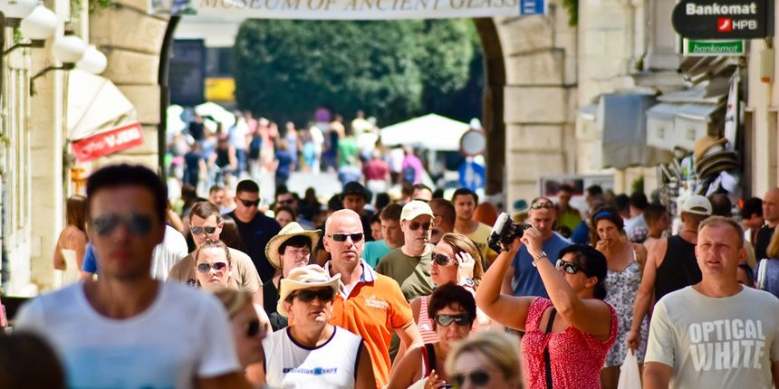 Subotnji đir po gradu, turisti, ljeto, guzva, ljudi, ulica. 19. srpnja, foto: Iva Perinčić