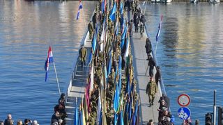 Mimohod ratnih postrojbi u Zadru