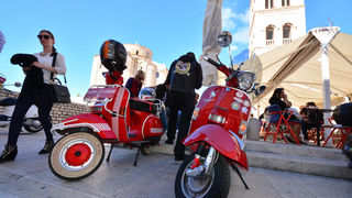 Vespe na Forumu Vespe na Forumu