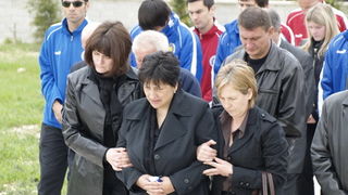 Posljednji ispracaj Hrvoja Custica, Murvica 5. travnja 2008, 12 sati Posljednji ispracaj Hrvoja Custica, Murvica 5. travnja 2008, 12 sati