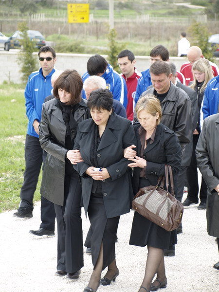 Posljednji ispracaj Hrvoja Custica, Murvica 5. travnja 2008, 12 sati Posljednji ispracaj Hrvoja Custica, Murvica 5. travnja 2008, 12 sati