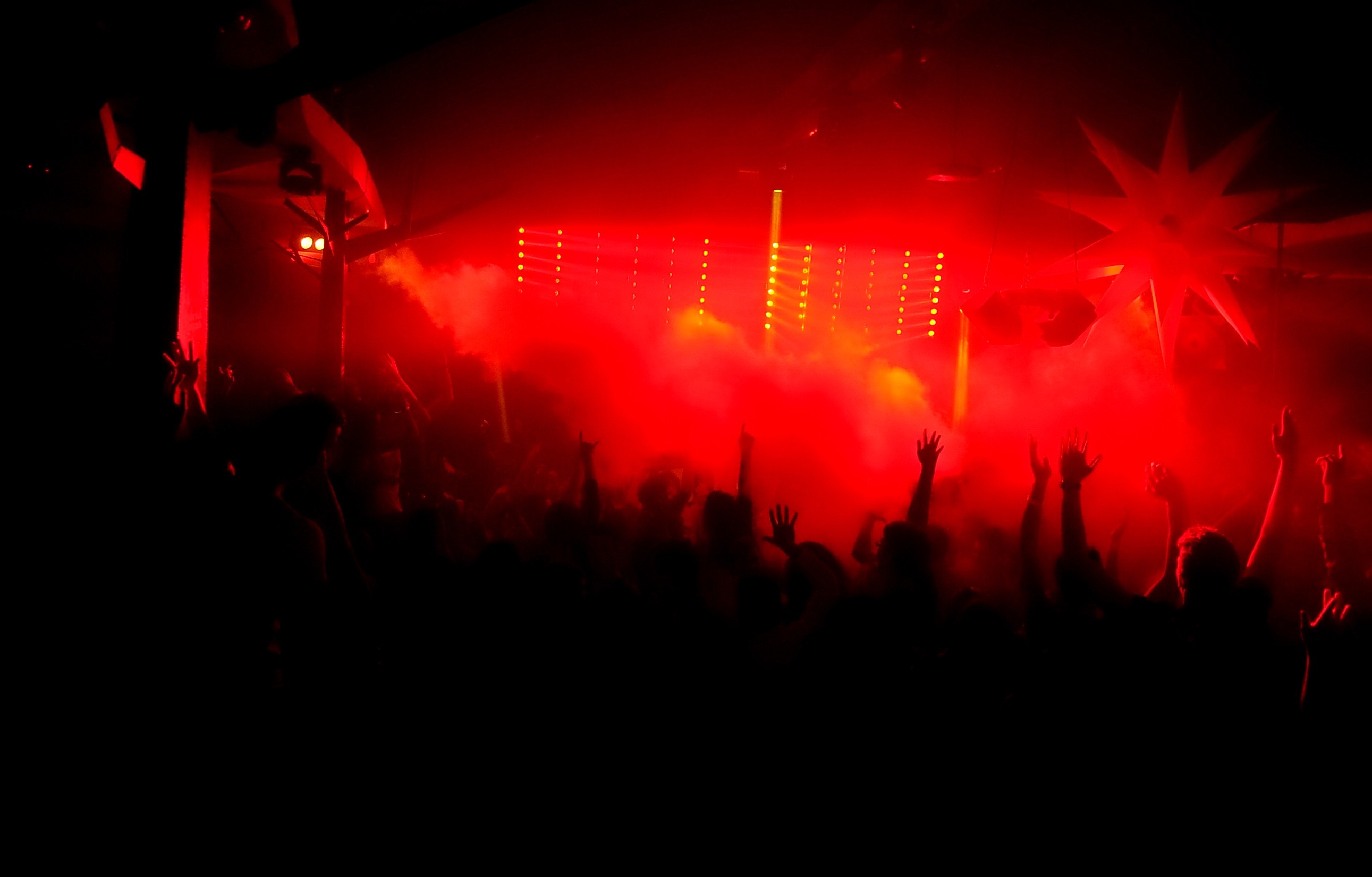 Spektar party u Aquarius klubu