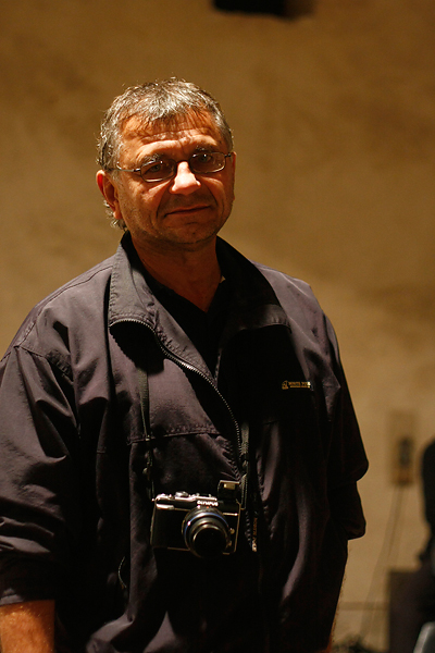 Izložba fotografija Ive Pervana i Mladena Radolovića Mrlje u crkvi SV.Donata Izložba fotografija Ive Pervana i Mladena Radolovića Mrlje u crkvi SV.Donata