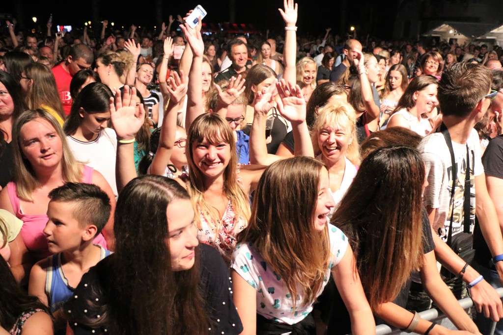 Prvi koncert popularnog slavonskog benda Vigor na otoku Viru