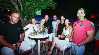 Odlična zabava u Noštromo i Vagabundo barovima na Viru