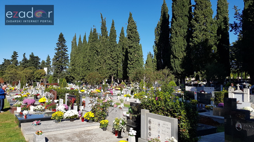 Blagdan Svih svetih na zadarskim grobljima