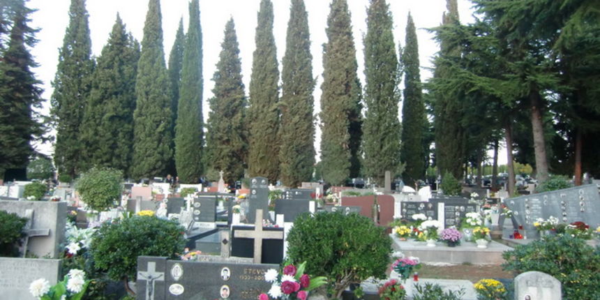 Gradsko groblje uoči blagdana Svih svetih i Dušnog dana