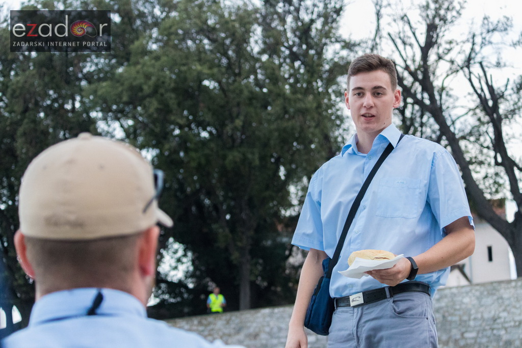 6. “Jadranov veslački dvoboj” osmeraca u uvali Jazine 6. “Jadranov veslački dvoboj” osmeraca u uvali Jazine