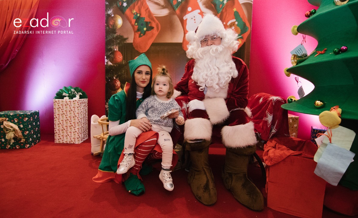 Zimski sportovi s Djedom Božićnjakom Zimski sportovi s Djedom Božićnjakom