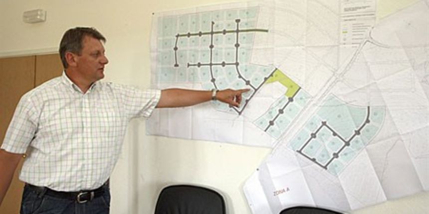 Načelnik Baradić uz kartu stankovačke poslovne zone, foto: SD