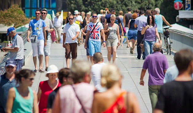Đir po gradu 10. srpnja 2012. turisti, guzva, ljudi (foto:Saša Čuka)