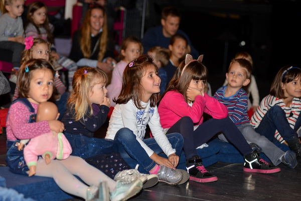 Image 381177 (auto) Image 381177 (auto)