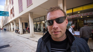 Đir po gradu (sa sunčanim naočalama) 7. studenog 2011, Foto: Saša Čuka