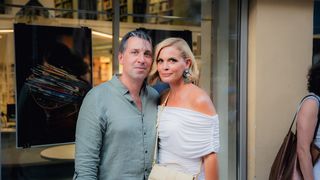 Mak Vejzović otvorio vrata očevog ateljea kroz izložbu “Atelijer” Mak Vejzović otvorio vrata očevog ateljea kroz izložbu “Atelijer”